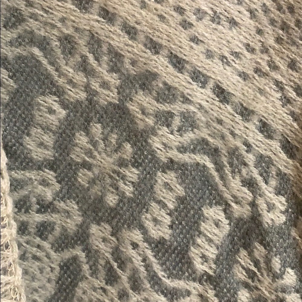 Lightweight Wrap - image 3